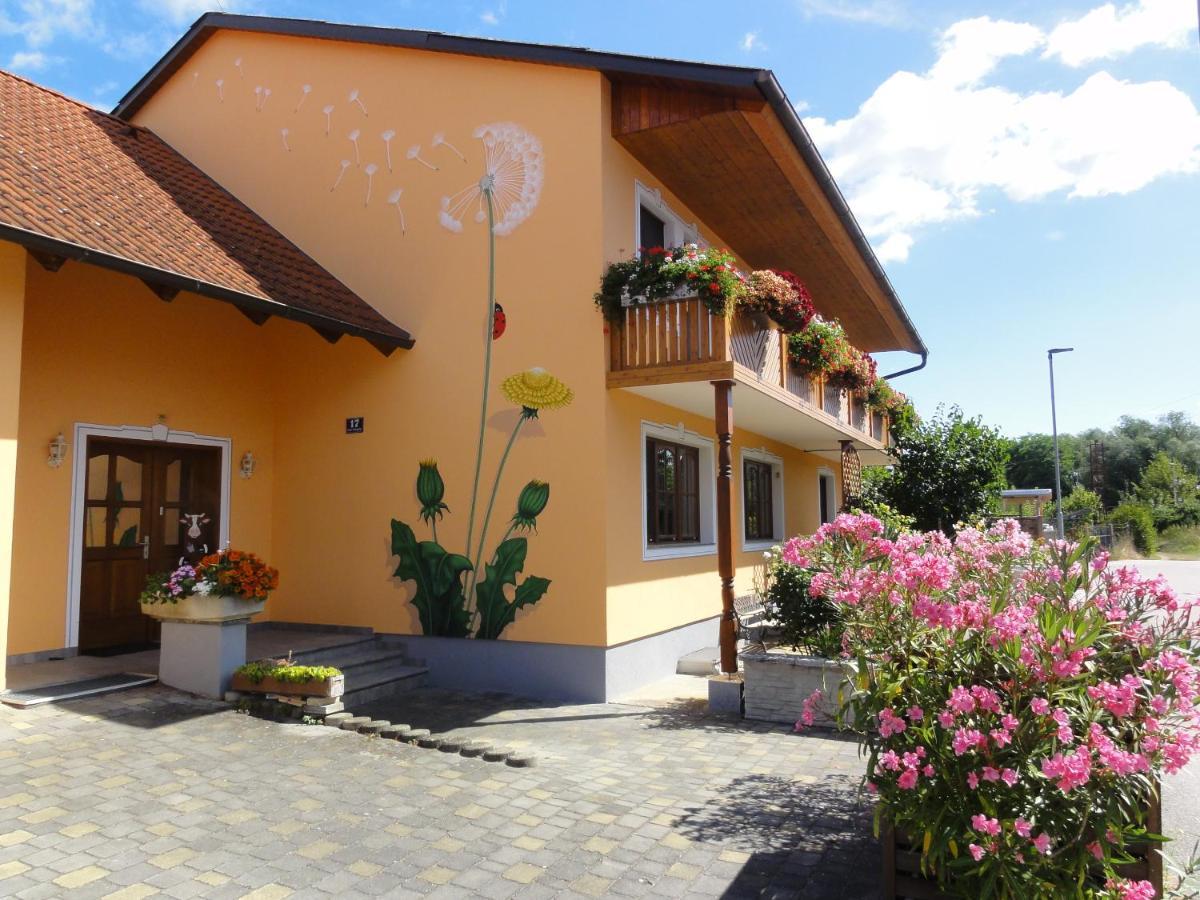 Apartment Elena Gedersdorf Luaran gambar