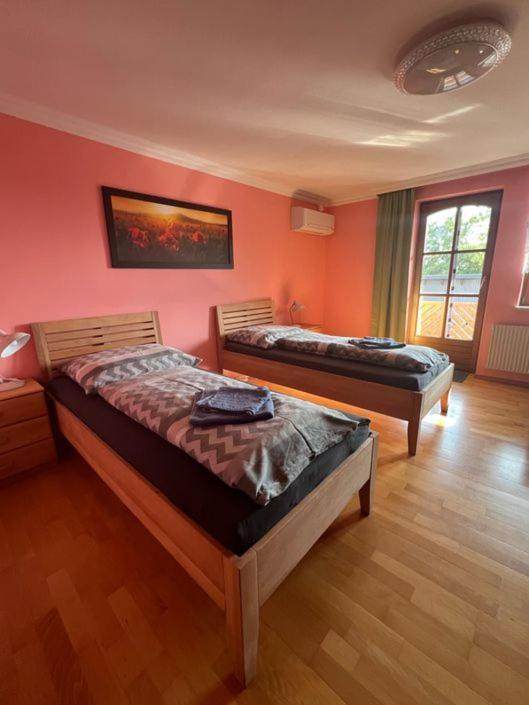 Apartment Elena Gedersdorf Luaran gambar